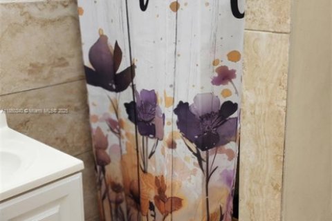 Copropriété à louer à Lauderhill, Floride: 2 chambres, 88.26 m2 № 1960801 - photo 4