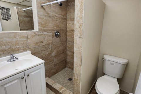 Copropriété à louer à Lauderhill, Floride: 2 chambres, 88.26 m2 № 1960801 - photo 15