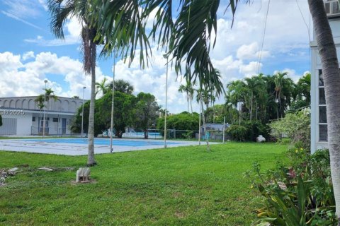 Copropriété à louer à Lauderhill, Floride: 2 chambres, 88.26 m2 № 1960801 - photo 7