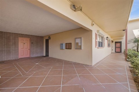 Condominio en venta en Saint Petersburg, Florida, 2 dormitorios, 161.19 m2 № 2232126 - foto 6