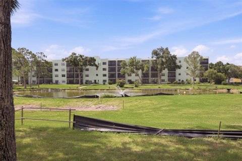 Condominio en venta en Saint Petersburg, Florida, 2 dormitorios, 161.19 m2 № 2232126 - foto 30
