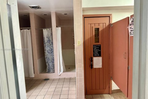 Condo in Dania Beach, Florida, 1 bedroom  № 2008798 - photo 21