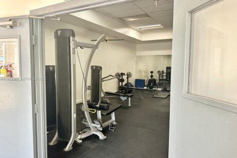 Condo in Dania Beach, Florida, 1 bedroom  № 2008798 - photo 19