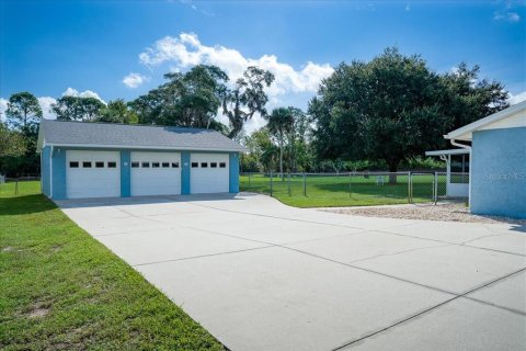 Villa ou maison à vendre à Edgewater, Floride: 4 chambres, 208.1 m2 № 2437170 - photo 9