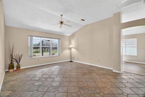 Villa ou maison à vendre à The Villages, Floride: 2 chambres, 130.99 m2 № 1884735 - photo 12