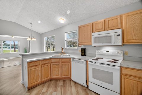 Villa ou maison à vendre à The Villages, Floride: 2 chambres, 130.99 m2 № 1884735 - photo 5