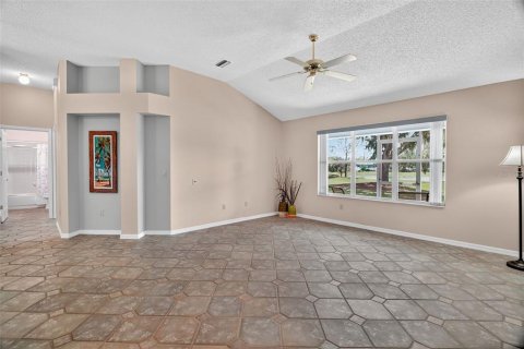 Villa ou maison à vendre à The Villages, Floride: 2 chambres, 130.99 m2 № 1884735 - photo 13