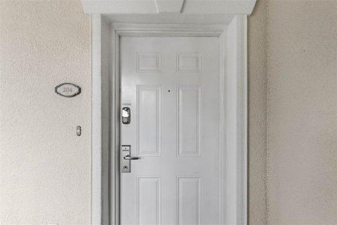 Condo in Four Corners, Florida, 3 bedrooms  № 1551676 - photo 6