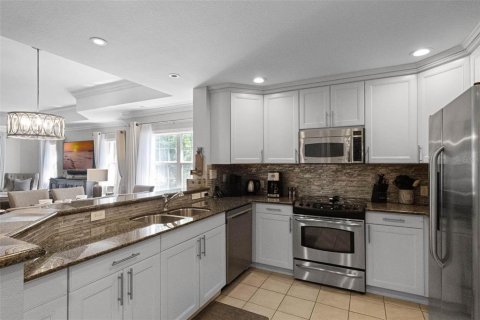 Condo in Four Corners, Florida, 3 bedrooms  № 1551676 - photo 2