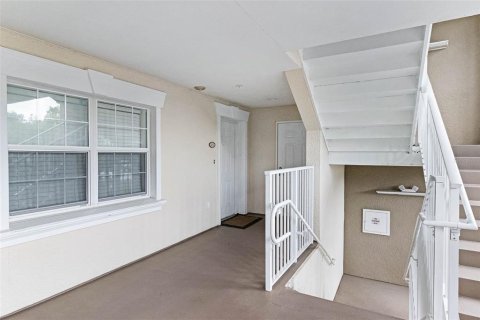Condo in Four Corners, Florida, 3 bedrooms  № 1551676 - photo 5
