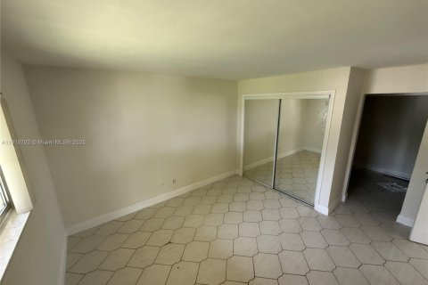 Снять в аренду кондоминиум в Майами, Флорида 2 спальни, 103.68м2, № 1966939 - фото 12