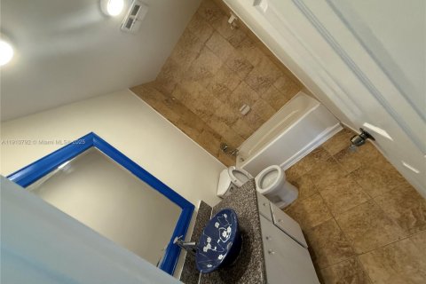 Снять в аренду кондоминиум в Майами, Флорида 2 спальни, 103.68м2, № 1966939 - фото 17