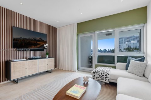 Condominio en venta en Miami Beach, Florida, 1 dormitorio, 77.2 m2 № 1954330 - foto 10
