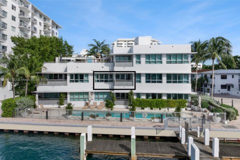 Condominio en venta en Miami Beach, Florida, 1 dormitorio, 77.2 m2 № 1954330 - foto 21
