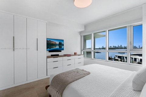 Condominio en venta en Miami Beach, Florida, 1 dormitorio, 77.2 m2 № 1954330 - foto 13