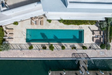 Condominio en venta en Miami Beach, Florida, 1 dormitorio, 77.2 m2 № 1954330 - foto 19