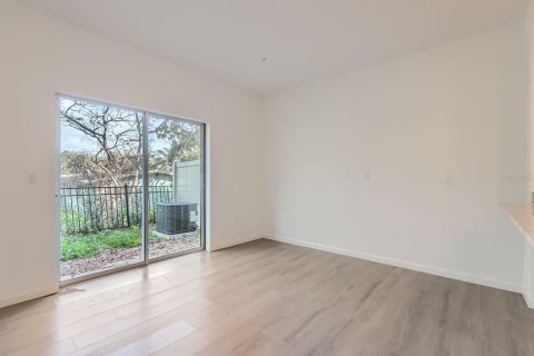 Adosado en venta en Orlando, Florida, 3 dormitorios, 139.35 m2 № 1546773 - foto 9