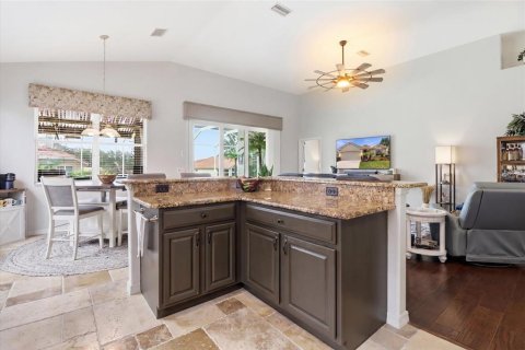 House in Hernando, Florida 3 bedrooms, 160.16 sq.m. № 2289796 - photo 17