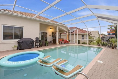 House in Hernando, Florida 3 bedrooms, 160.16 sq.m. № 2289796 - photo 2