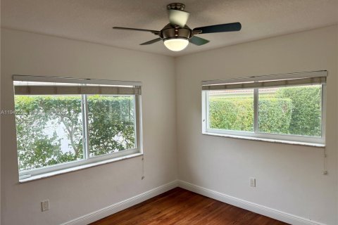 Villa ou maison à louer à Coral Gables, Floride: 3 chambres, 126.9 m2 № 2000063 - photo 23