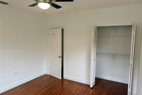 Villa ou maison à louer à Coral Gables, Floride: 3 chambres, 126.9 m2 № 2000063 - photo 22