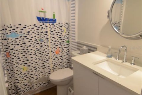 Condominio en alquiler en Longboat Key, Florida, 2 dormitorios, 108.51 m2 № 1910469 - foto 15