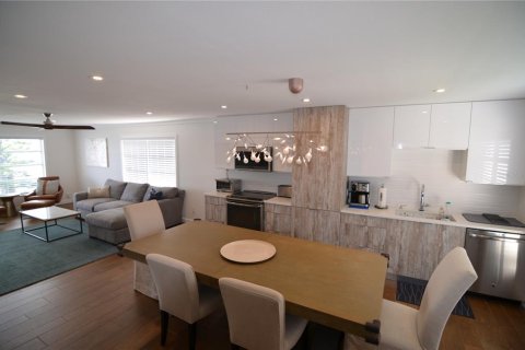 Condominio en alquiler en Longboat Key, Florida, 2 dormitorios, 108.51 m2 № 1910469 - foto 4