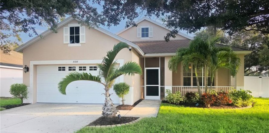 House in Palmetto, Florida 3 bedrooms, 143.07 sq.m. № 2333823