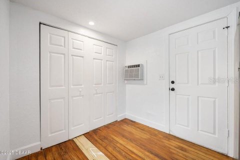 House in Daytona Beach, Florida 2 bedrooms, 70.61 sq.m. № 1894428 - photo 9