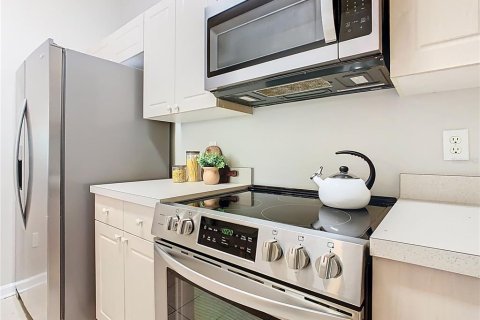 Condominio en venta en Kissimmee, Florida, 3 dormitorios, 130.25 m2 № 1614795 - foto 7