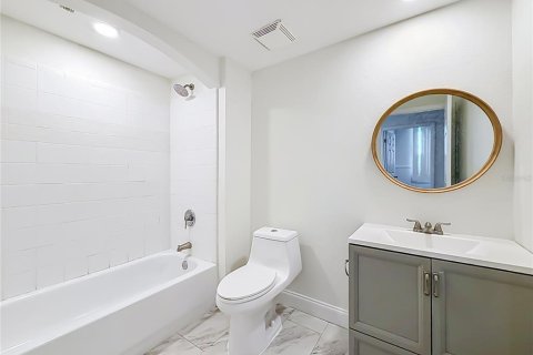 Condo in Orlando, Florida, 3 bedrooms  № 2377936 - photo 27