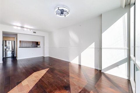 Condo in Orlando, Florida, 3 bedrooms  № 2377936 - photo 18