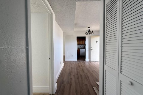 Купить кондоминиум в Майами, Флорида 2 спальни, 92.62м2, № 2145920 - фото 9