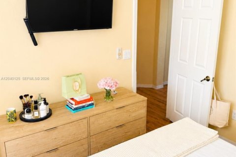 Townhouse in Miami, Florida 3 bedrooms, 148.83 sq.m. № 2086437 - photo 5