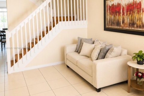 Townhouse in Miami, Florida 3 bedrooms, 148.83 sq.m. № 2086437 - photo 14