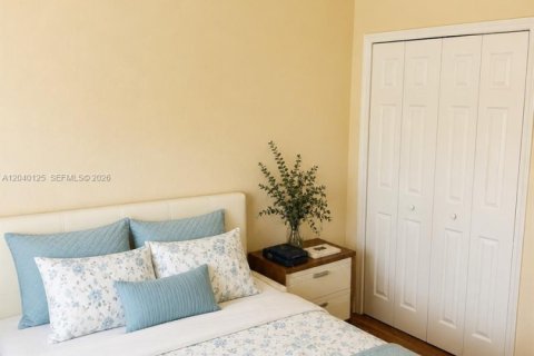 Townhouse in Miami, Florida 3 bedrooms, 148.83 sq.m. № 2086437 - photo 8