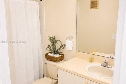 Townhouse in Miami, Florida 3 bedrooms, 148.83 sq.m. № 2086437 - photo 4