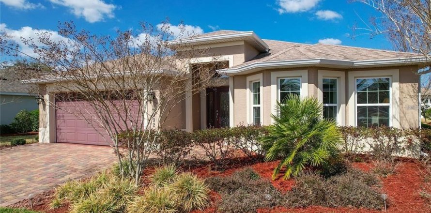 Villa ou maison à Oxford, Floride 3 chambres, 154.03 m2 № 2284935