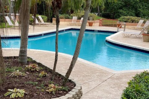 Condominio en alquiler en Sunrise, Florida, 1 dormitorio, 70.05 m2 № 1951980 - foto 11
