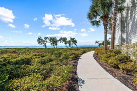 Copropriété à vendre à Bradenton, Floride: 4 chambres, 205.69 m2 № 2215560 - photo 5