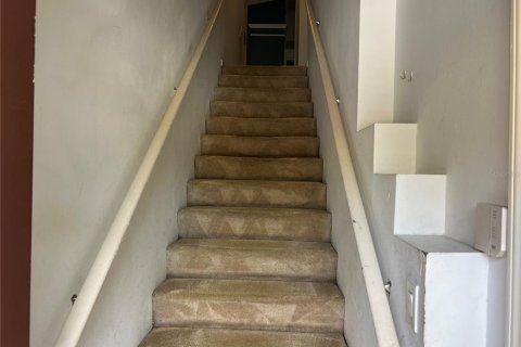 Townhouse in Orlando, Florida 2 bedrooms, 109.07 sq.m. № 2218704 - photo 7