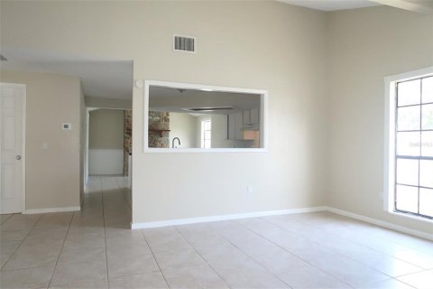 Casa en alquiler en Zephyrhills, Florida, 2 dormitorios, 90.49 m2 № 1873209 - foto 12