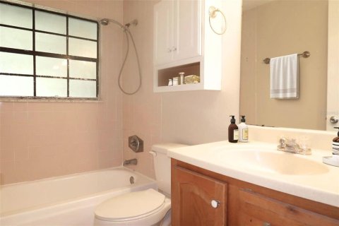 Casa en alquiler en Zephyrhills, Florida, 2 dormitorios, 90.49 m2 № 1873209 - foto 7