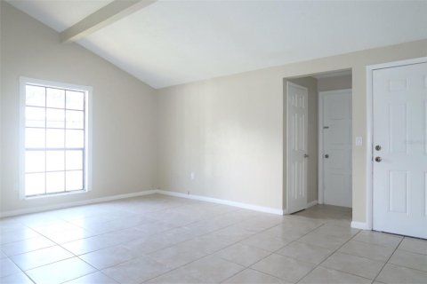 Casa en alquiler en Zephyrhills, Florida, 2 dormitorios, 90.49 m2 № 1873209 - foto 11