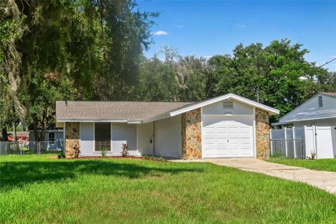 Casa en alquiler en Zephyrhills, Florida, 2 dormitorios, 90.49 m2 № 1873209 - foto 1