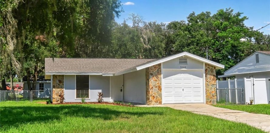 Casa en Zephyrhills, Florida 2 dormitorios, 90.49 m2 № 1873209