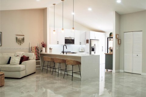 Casa en venta en Boynton Beach, Florida, 2 dormitorios, 129.04 m2 № 1875028 - foto 2