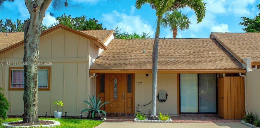 Casa en Boynton Beach, Florida 2 dormitorios, 129.04 m2 № 1875028