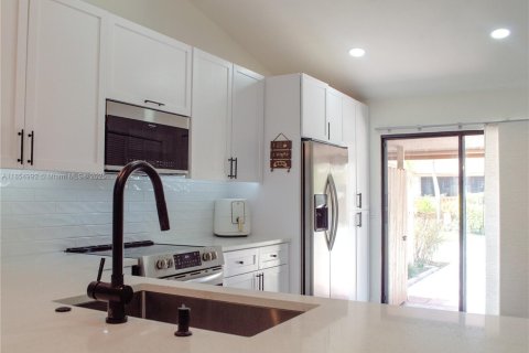 Casa en venta en Boynton Beach, Florida, 2 dormitorios, 129.04 m2 № 1875028 - foto 6
