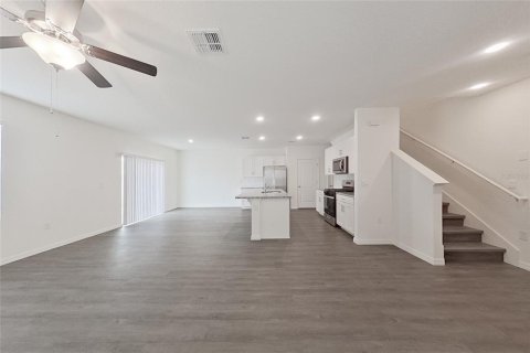 Casa en alquiler en Leesburg, Florida, 4 dormitorios, 186.45 m2 № 1895098 - foto 6